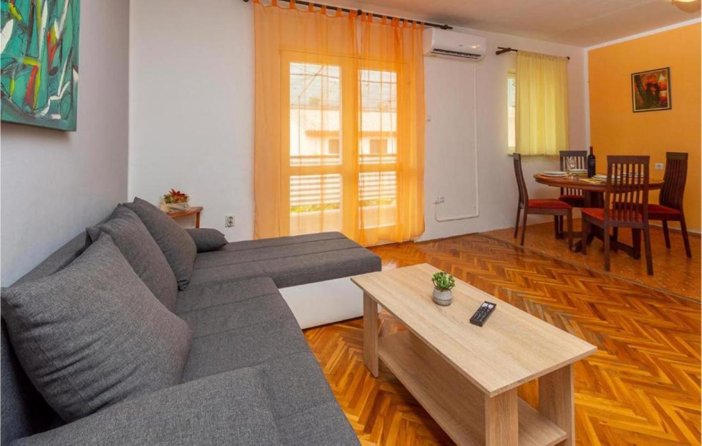 Apartman Ema 4+2 Koromačno Exterior foto