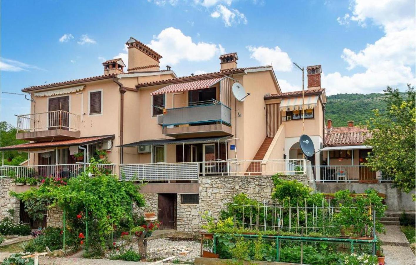 Apartman Ema 4+2 Koromačno Exterior foto
