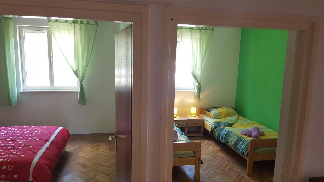 Apartman Ema 4+2 Koromačno Exterior foto